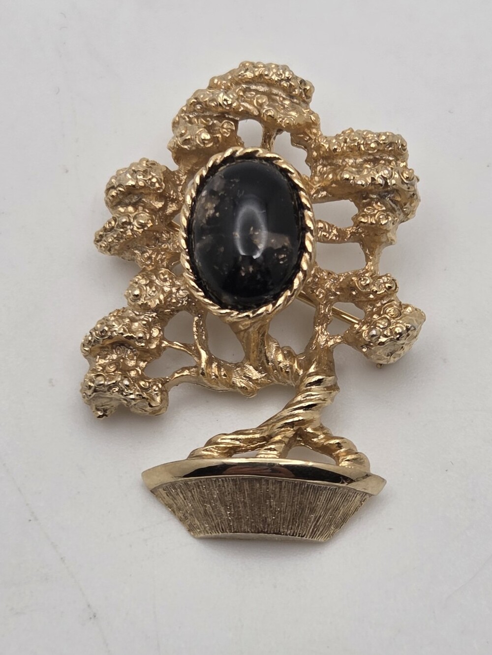Vintage Black Gold Tone Cabochon Bonsai Tree Pin Brooch Signed Amway